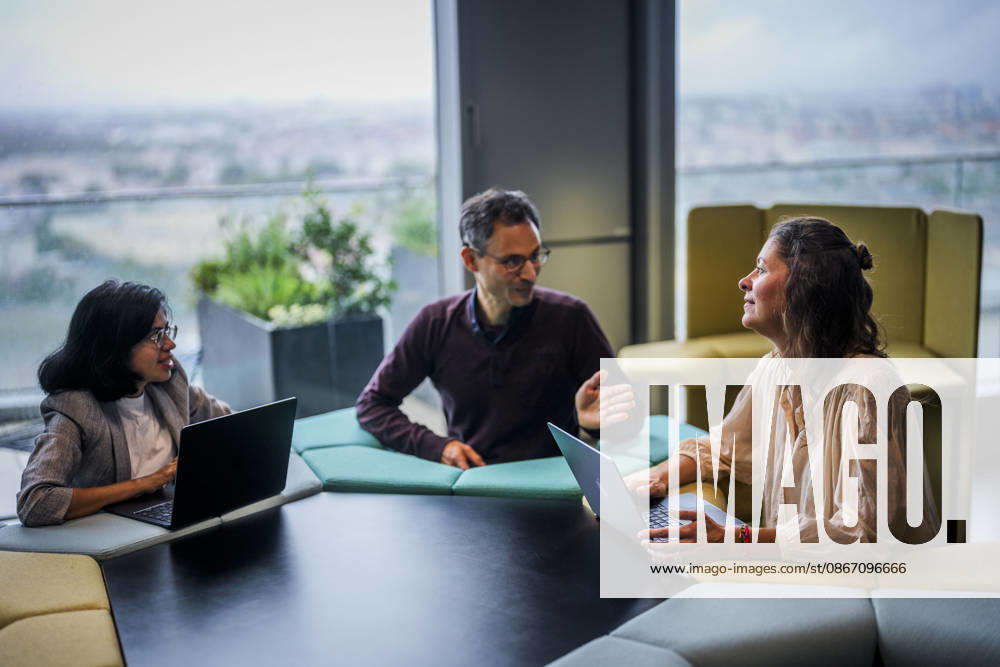 Fotostory Pressetermin bei Zalando: ZALANDO Outlet Store, Headquarter und Workspaces in Berlin aufgenommen am 16.09.2026....Berlin, 16.09.2026. Berlin Deutschland NUR FÜR REDAKTIONELLE ZWECKE - - BILDNUTZUNG NUR IM ZALANDO-KONTEXT