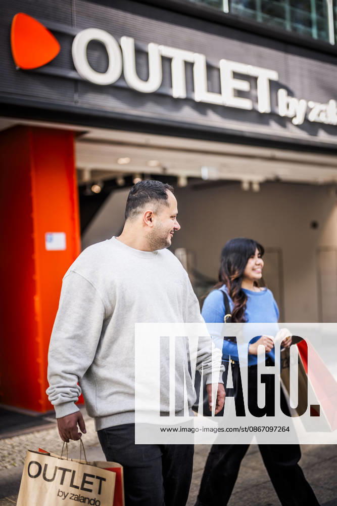 Fotostory Pressetermin bei Zalando: ZALANDO Outlet Store, Headquarter und Workspaces in Berlin aufgenommen am 16.09.2026....Berlin, 16.09.2026. Berlin Deutschland NUR FÜR REDAKTIONELLE ZWECKE - - BILDNUTZUNG NUR IM ZALANDO-KONTEXT