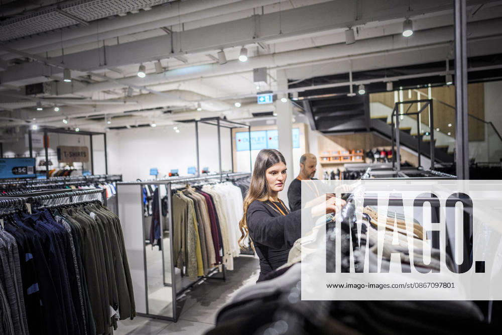 Fotostory Pressetermin bei Zalando: ZALANDO Outlet Store, Headquarter und Workspaces in Berlin aufgenommen am 16.09.2026....Berlin, 16.09.2026. Berlin Deutschland NUR FÜR REDAKTIONELLE ZWECKE - - BILDNUTZUNG NUR IM ZALANDO-KONTEXT
