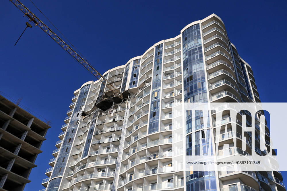 A 19-storey apartment block is damaged by a Russian drone strike in Odesa, Ukraine, September 17, 2026. Ten apartments between the 14th and 16th floors sustained significant damage. Three people, including a four-year-old child, were injured. (Photo by Nina Liashonok Ukrinform) Overnight Russian attack damages 19-storey apartment block in Odesa