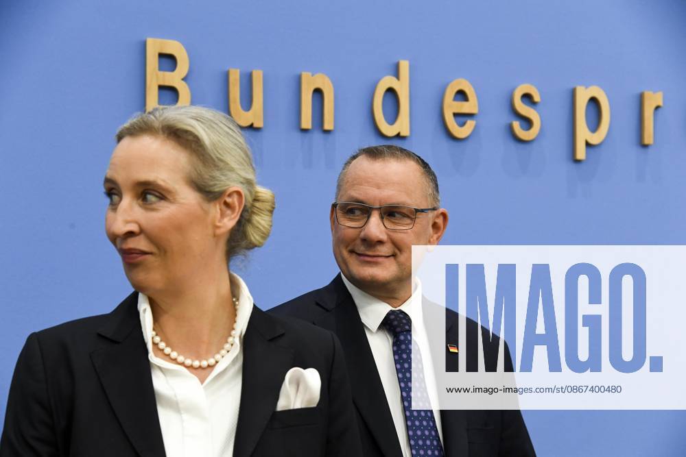 ABB BPK- Alice Weidel, Bundessprecherin der AfD und Co-Vorsitzende der AfD-Fraktion , Tino Chrupalla, Bundessprecher der AfD und Co-Vorsitzender der AfD-Fraktion Thema AfD - Auswirkungen der Landtagswahlen in Berlin und Mecklenburg-Vorpommern auf die Bundespolitik Statment auf der BPK Bundespressekonferenz am 21.09.2026 in Berlin Berlin Deutschland