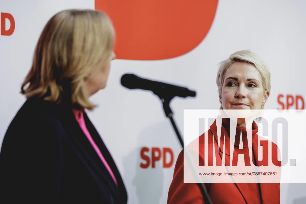 (L-R) Baerbel Bas (SPD), Bundesministerin fuer Arbeit und Soziales, und Manuela Schwesig, Ministerpraesidentin und Spitzenkandidatin der SPD fuer die Landtagswahl in Mecklenburg-Vorpommern, aufgenommen im Rahmen einer Pressekonferenz als Reaktion auf die Landtagswahl in Mecklenburg-Vorpommern sowie die Berliner Abgeordnetenhauswahl in Berlin, 21.09.2026. Waehrend Die Linke die Wahl in Berlin mit 25,7% vor der CDU gewonnen hat, siegte in Mecklenburg-Vorpommern die AfD mit 38,2% vor der SPD. Erstmals nicht ueber die 5%-Huerde geschafft hat es die CDU in Mecklenburg-Vorpommern. Berlin Deutschland