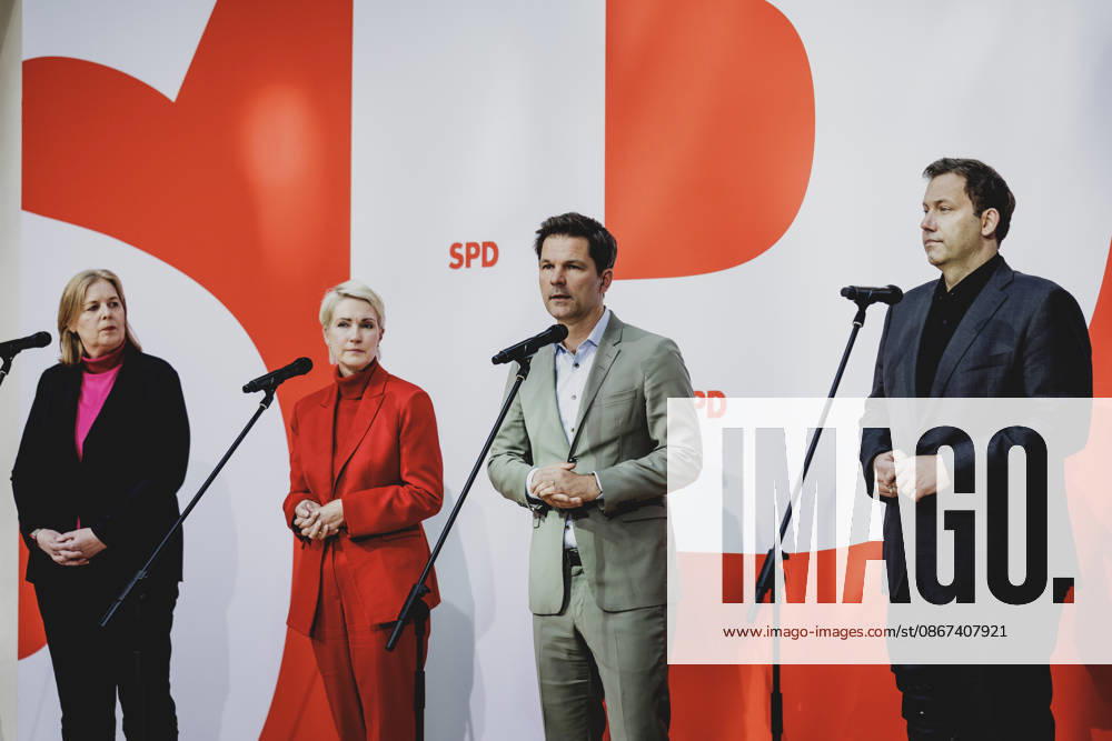 (L-R) Baerbel Bas (SPD), Bundesministerin fuer Arbeit und Soziales, Manuela Schwesig, Ministerpraesidentin und Spitzenkandidatin der SPD fuer die Landtagswahl in Mecklenburg-Vorpommern, Steffen Krach, SPD-Spitzenkandidat fuer die Abgeordnetenhaus-Wahl in Berlin, und Lars Klingbeil, Bundesminister der Finanzen, aufgenommen im Rahmen einer Pressekonferenz als Reaktion auf die Landtagswahl in Mecklenburg-Vorpommern sowie die Berliner Abgeordnetenhauswahl in Berlin, 21.09.2026. Waehrend Die Linke die Wahl in Berlin mit 25,7% vor der CDU gewonnen hat, siegte in Mecklenburg-Vorpommern die AfD mit 38,2% vor der SPD. Erstmals nicht ueber die 5%-Huerde geschafft hat es die CDU in Mecklenburg-Vorpommern. Berlin Deutschland