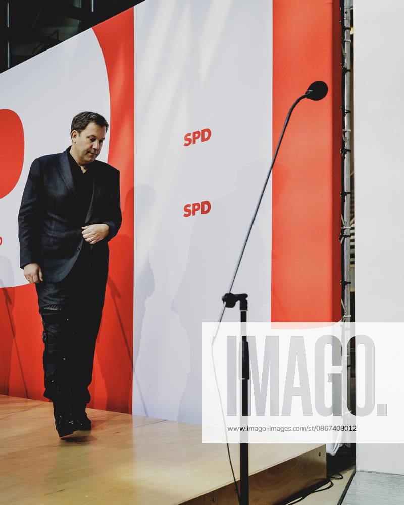 Lars Klingbeil, Bundesminister der Finanzen, aufgenommen im Rahmen einer Pressekonferenz als Reaktion auf die Landtagswahl in Mecklenburg-Vorpommern sowie die Berliner Abgeordnetenhauswahl in Berlin, 21.09.2026. Waehrend Die Linke die Wahl in Berlin mit 25,7% vor der CDU gewonnen hat, siegte in Mecklenburg-Vorpommern die AfD mit 38,2% vor der SPD. Erstmals nicht ueber die 5%-Huerde geschafft hat es die CDU in Mecklenburg-Vorpommern. Berlin Deutschland