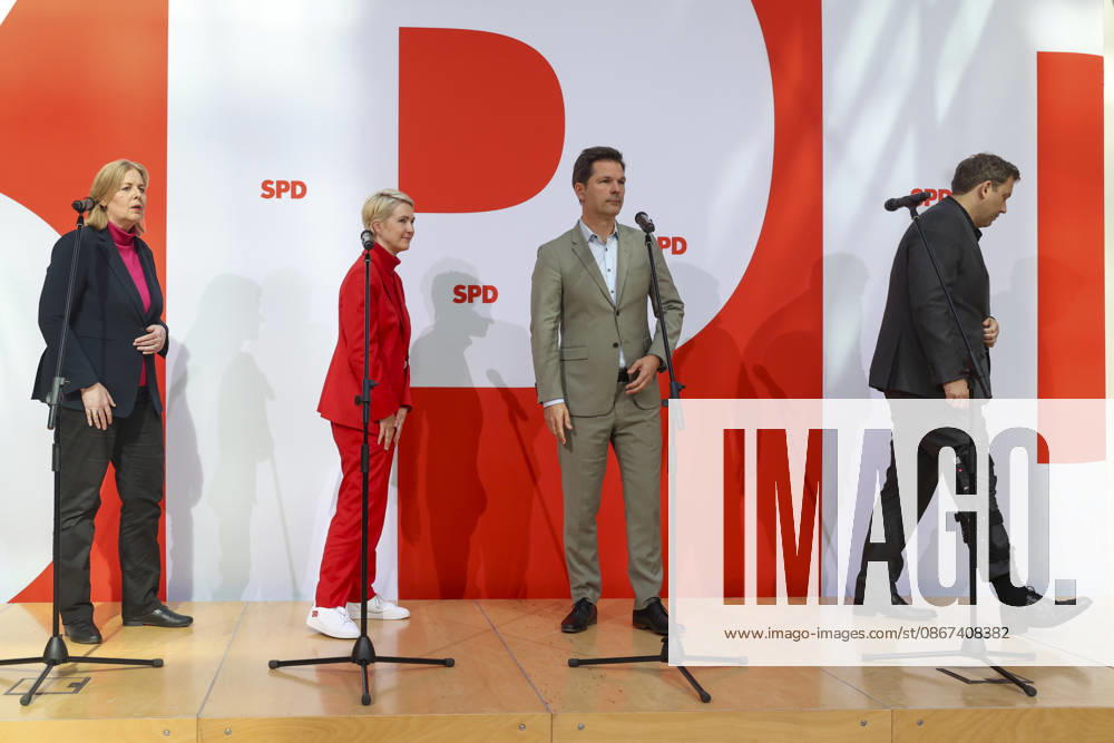 Bärbel Bas, Manuela Schwesig, Steffen Krach und Lars Klingbeil bei der Pressekonferenz nach den Landtagswahlen in Berlin und Mecklenburg Vorpommern im Willy Brandt Haus am 21.09.26 SPD-Spitze zur PK nach Landtagswahlen in Berlin