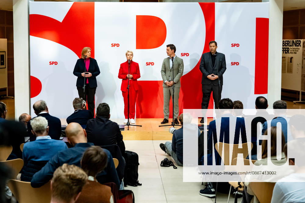 Parteivorsitzenden der SPD Bärbel Bas (L) und Lars Klingbeil (R) und Spitzenkandidaten der SPD in Mecklenburg-Vorpommern Manuela Schwesig (2L) und in Berlin Steffen Krach (2R) bei einer Pressekonferenz im Willy-Brandt-Haus in Berlin am 21. September 2026. Reaktionen auf den Landtagswahlen in Mecklenburg-Vorpommern und Berlin