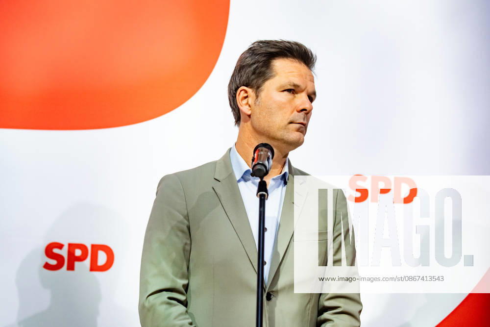 Spitzenkandidaten der SPD in Berlin Steffen Krach bei einer Pressekonferenz im Willy-Brandt-Haus in Berlin am 21. September 2026. Reaktionen auf den Landtagswahlen in Mecklenburg-Vorpommern und Berlin