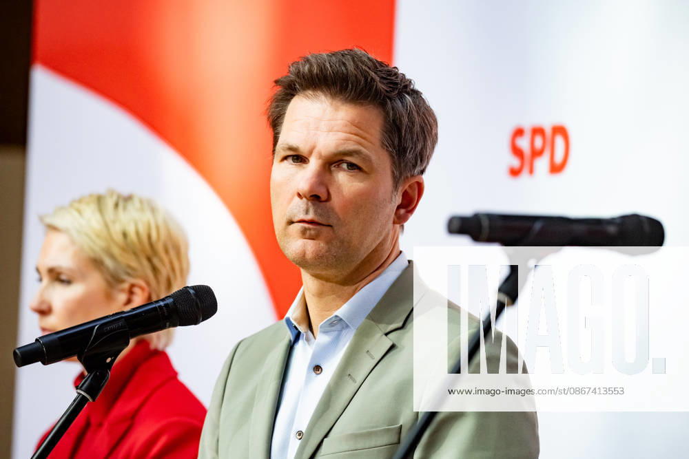 Spitzenkandidaten der SPD in Berlin Steffen Krach bei einer Pressekonferenz im Willy-Brandt-Haus in Berlin am 21. September 2026. Reaktionen auf den Landtagswahlen in Mecklenburg-Vorpommern und Berlin