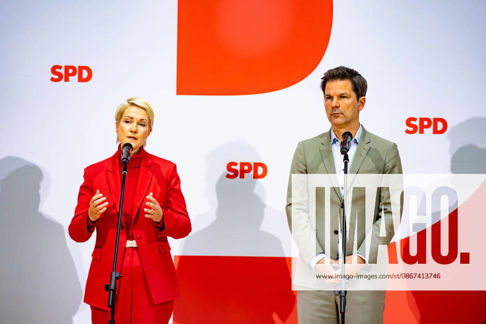 Spitzenkandidaten der SPD in Mecklenburg-Vorpommern Manuela Schwesig (L) und in Berlin Steffen Krach (R) bei einer Pressekonferenz im Willy-Brandt-Haus in Berlin am 21. September 2026. Reaktionen auf den Landtagswahlen in Mecklenburg-Vorpommern und Berlin