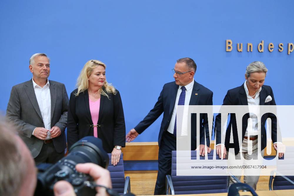 Berlin, Deutschland, 21.09.2026: Bundespressekonferenz: AfD - Auswirkungen der Landtagswahlen in Berlin und Mecklenburg-Vorpommern auf die Bundespolitik: Leif-Erik Holm, AfD-Kandidat für das Amt des Ministerpräsidenten in Mecklenburg-Vorpommern, Kristin Brinker, AfD-Spitzenkandidatin für Berlin und die AfD-Vorsitzenden Tino Chrupalla und Alice Weidel