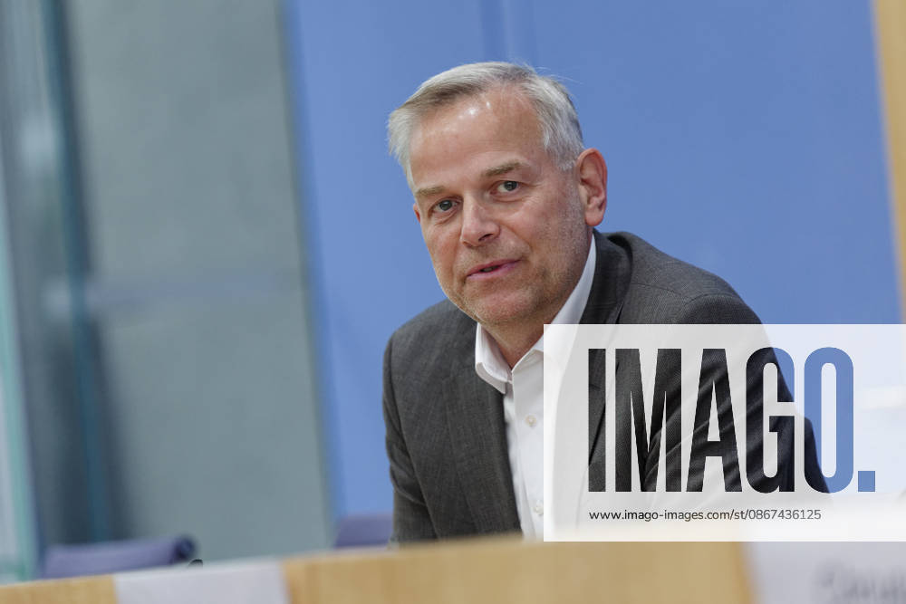 AfD-Wahlnachlese MV und Berlin 2026-09-21 Deutschland, Berlin Bundespressekonferenz: Nachlese der Landtagswahl in Mecklenburg-Vorpommern und der Wahl zum Berliner Abgeordnetenhaus durch die AfD. Im Bild Leif-Erik Holm, AfD-Kandidat für das Amt des Ministerpräsidenten in Mecklenburg-Vorpommern