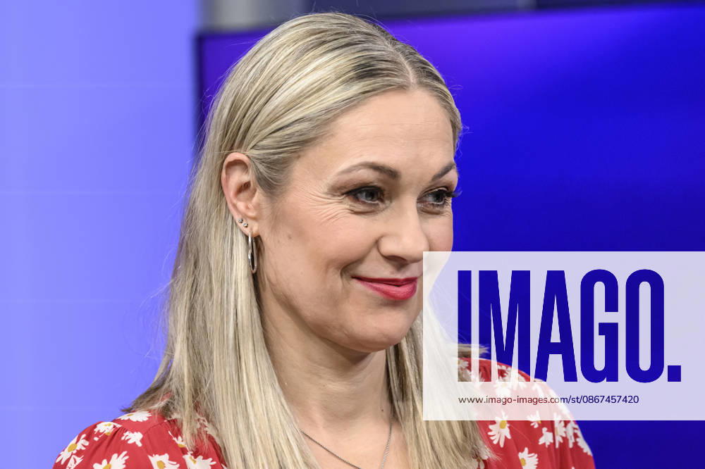 Im Bild v.l.: Ruth Moschner (Moderatorin), GER, Berlin, Studio, zu Gast bei Maischberger, politische Talkshow, TV, Format, mit Moderatorin Sandra Maischberger, Das Erste, aus Adlershof Am Studio 20, 21.09.2026,