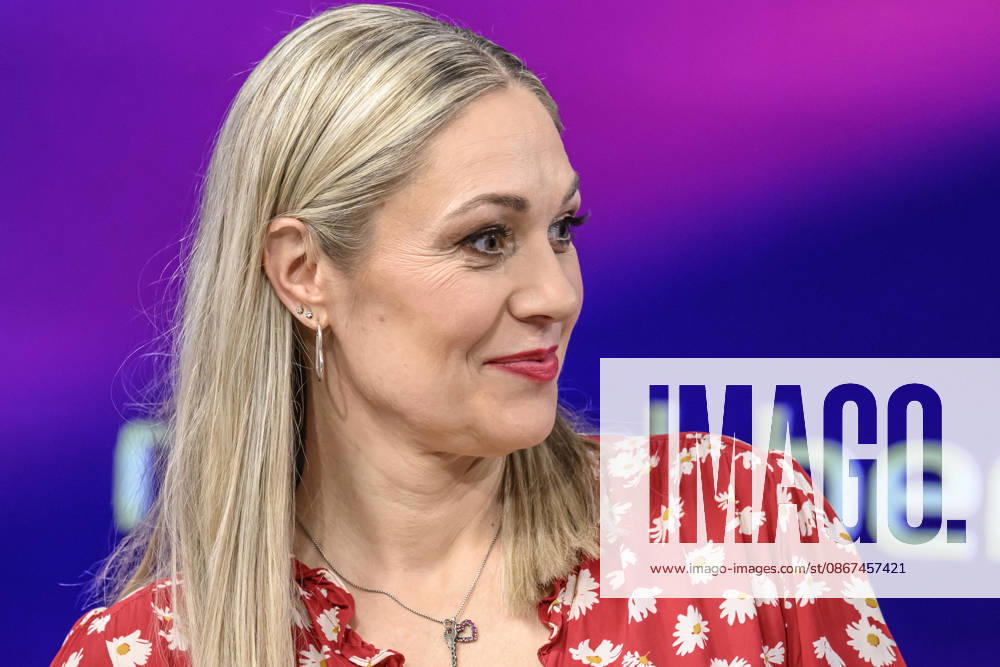 Im Bild v.l.: Ruth Moschner (Moderatorin), GER, Berlin, Studio, zu Gast bei Maischberger, politische Talkshow, TV, Format, mit Moderatorin Sandra Maischberger, Das Erste, aus Adlershof Am Studio 20, 21.09.2026,
