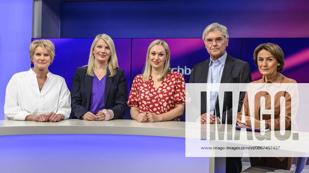 Im Bild v.l.: Susanne Gaschke (NZZ), Annett Meiritz (Handelsblatt), Ruth Moschner (Moderatorin), Joe Kaeser (Siemens Energy), Sandra Maischberger, GER, Berlin, Studio, zu Gast bei Maischberger, politische Talkshow, TV, Format, mit Moderatorin Sandra Maischberger, Das Erste, aus Adlershof Am Studio 20, 21.09.2026,