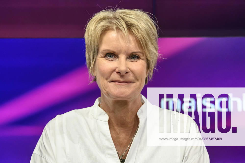 Im Bild v.l.: Susanne Gaschke (NZZ), GER, Berlin, Studio, zu Gast bei Maischberger, politische Talkshow, TV, Format, mit Moderatorin Sandra Maischberger, Das Erste, aus Adlershof Am Studio 20, 21.09.2026,