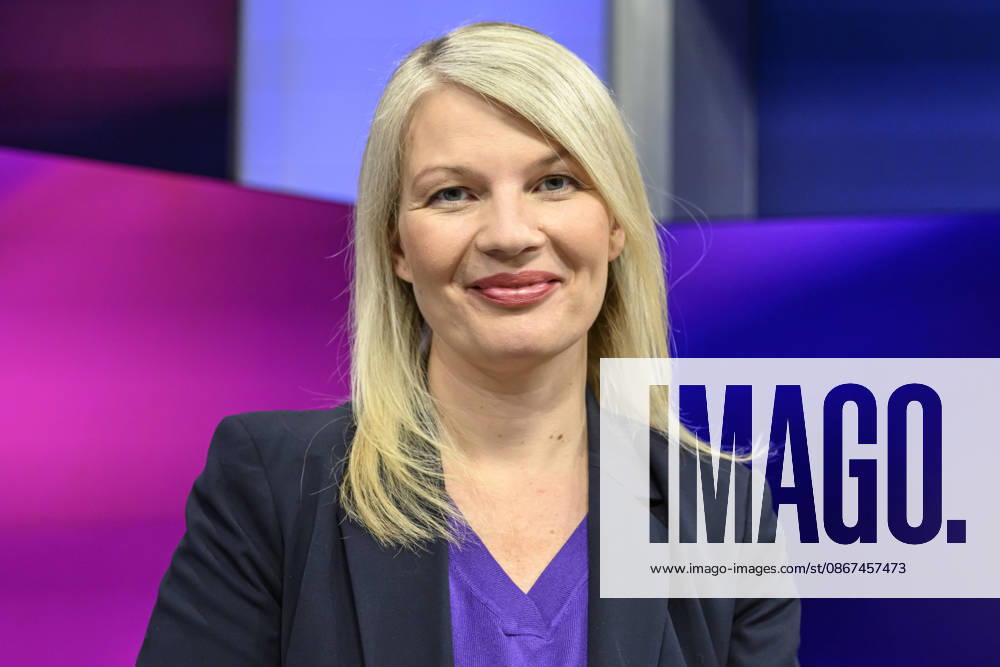 Im Bild v.l.: Annett Meiritz (Handelsblatt), GER, Berlin, Studio, zu Gast bei Maischberger, politische Talkshow, TV, Format, mit Moderatorin Sandra Maischberger, Das Erste, aus Adlershof Am Studio 20, 21.09.2026,