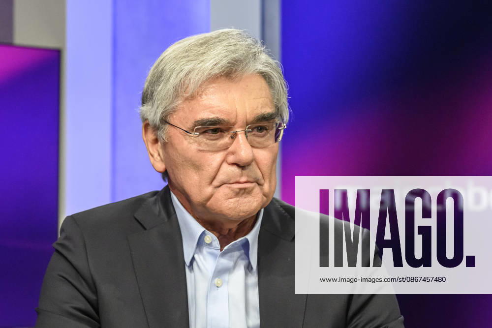 Im Bild v.l.: Joe Kaeser (Siemens Energy), GER, Berlin, Studio, zu Gast bei Maischberger, politische Talkshow, TV, Format, mit Moderatorin Sandra Maischberger, Das Erste, aus Adlershof Am Studio 20, 21.09.2026,