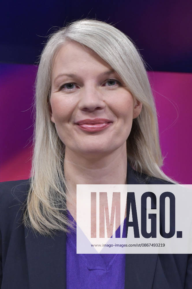 Annett Meiritz in der ARD-Talkshow maischberger im Studio Berlin Adlershof. Berlin