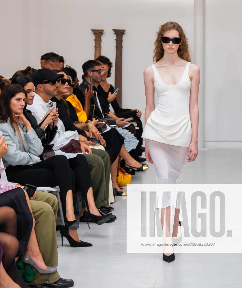 Paris Fashion Week Women s Wear SPRING SUMMER 2027 Collection by BUC AKYOL, September 29, 2026; Photography by Sylvie Lefort; MAXPPP 09 29 2026 @Sylvie Lefort Photography MAXPPP 09 29 26 Models present creations from the Women’s Spring Summer 2027 collection by BUC AKYOL during Paris Fashion Week, in Paris, France, September 29, 2026. The presentation of the women’s collections ran from September 28 to October 6, 26