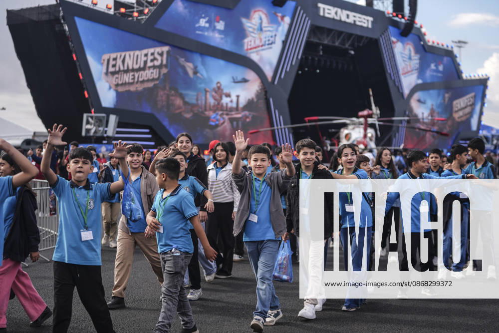 TEKNOFEST Southeast in Turkiye s Sanliurfa SANLIURFA, TURKIYE - OCTOBER 1: TEKNOFEST Southeast, the world’s largest aviation, space, and technology festival, opens its doors to visitors on the second day of its 15th edition at Sanliurfa GAP Airport in Sanliurfa, Turkiye, on October 1, 2026. Agit Erdi Ulukaya Anadolu Sanliurfa Turkey. Editorial use only. Please get in touch for any other usage.