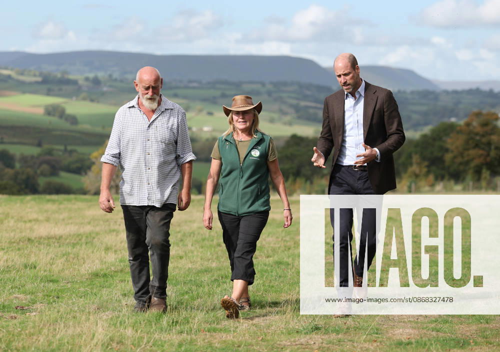 The Prince Of Wales Visits Monmouthshire And Herefordshire ABERGAVENNY, WALES - OCTOBER 01: Prince William, Prince Of Wales (R) speaks with Jim Beavan and Kate Beavan from Great Tre-rhew Farm, a local farming family, who have partnered with the charity Stump Up For Trees, to use their land for upstream flooding interventions and the charity s goal of planting one million native trees across South Wales, at White Castle Farm on October 01, 2026 in Abergavenny, Wales. The Prince of Wales visited the region to meet with those tackling the threat of flooding caused by extreme weather conditions., Credit:Chris Jackson PA ROTA - B68 Avalon United Kingdom, Wales, Abergavenny