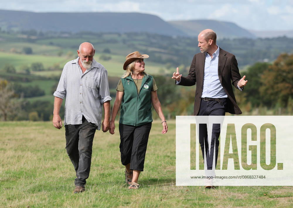 The Prince Of Wales Visits Monmouthshire And Herefordshire ABERGAVENNY, WALES - OCTOBER 01: Prince William, Prince Of Wales (R) speaks with Jim Beavan and Kate Beavan from Great Tre-rhew Farm, a local farming family, who have partnered with the charity Stump Up For Trees, to use their land for upstream flooding interventions and the charity s goal of planting one million native trees across South Wales, at White Castle Farm on October 01, 2026 in Abergavenny, Wales. The Prince of Wales visited the region to meet with those tackling the threat of flooding caused by extreme weather conditions., Credit:Chris Jackson PA ROTA - B68 Avalon United Kingdom, Wales, Abergavenny