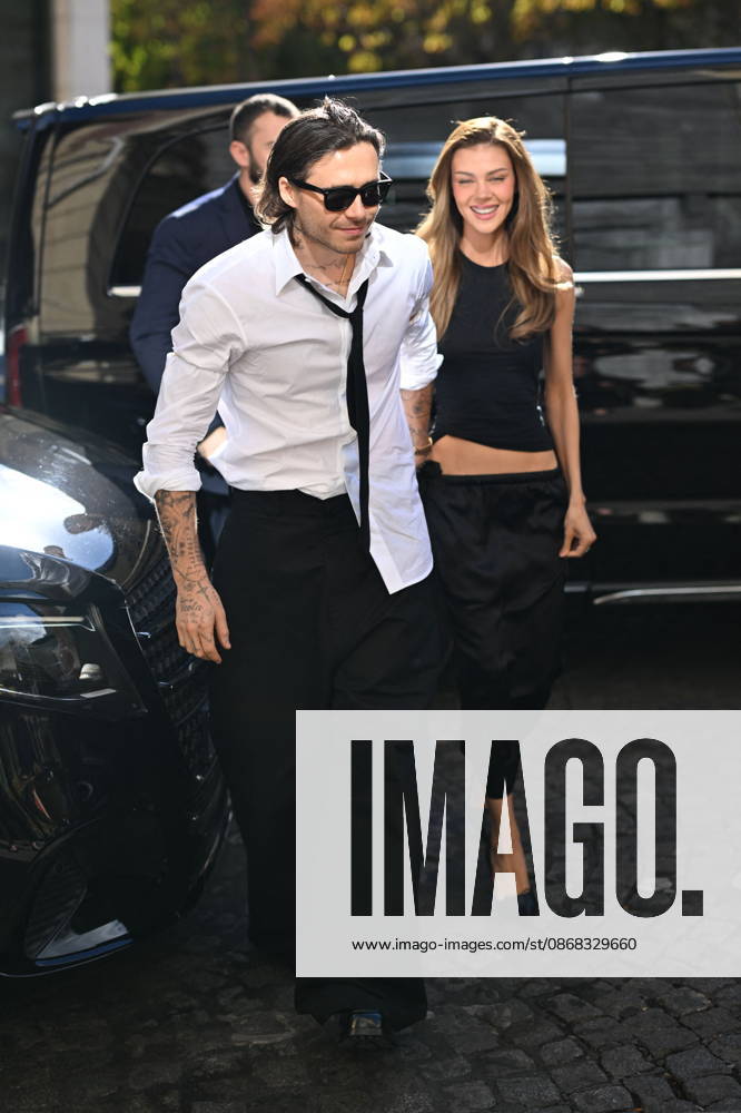 Brooklyn Beckham and his wife Nicola Peltz are back at their hotel after the Balenciaga fashion show during Paris Fashion Week on October 1, 2026. Brooklyn Beckham, who has remained estranged from his family since his 2022 wedding, is unlikely to attend the show for his mother V Beckham’s fashion house, scheduled for October 2, 2026. Pierre Perusseau Bestimage Brooklyn Beckham and his wife Nicola Peltz are back at their hotel following the Balenciaga show during PFW Fashion Week on October 1, 2026 Brooklyn Beckham, who has remained estranged from his family since his 2022 wedding, is unlikely to attend the show for his mother V Beckham’s fashion house, scheduled for October 2, 2026, in Paris, France