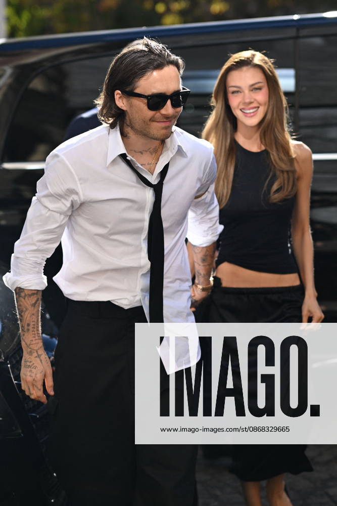 Brooklyn Beckham and his wife Nicola Peltz are back at their hotel after the Balenciaga fashion show during Paris Fashion Week on October 1, 2026. Brooklyn Beckham, who has remained estranged from his family since his 2022 wedding, is unlikely to attend the show for his mother V Beckham’s fashion house, scheduled for October 2, 2026. Pierre Perusseau Bestimage Brooklyn Beckham and his wife Nicola Peltz are back at their hotel following the Balenciaga show during PFW Fashion Week on October 1, 2026 Brooklyn Beckham, who has remained estranged from his family since his 2022 wedding, is unlikely to attend the show for his mother V Beckham’s fashion house, scheduled for October 2, 2026, in Paris, France