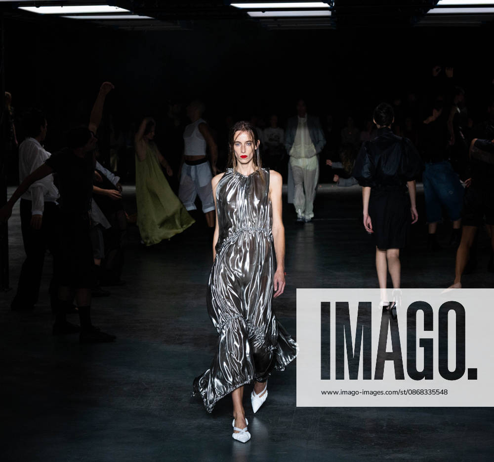 Paris Fashion Week Women s Wear SPRING SUMMER 2027 Collection by ALAINPAUL, October 1, 2026, photography by Sylvie Lefort, MAXPPP 01 10 2026 @Sylvie Lefort Photography MAXPPP 10 01 26 Models showcase designs from the ALAINPAUL Women’s Spring Summer 2027 collection during Paris Fashion Week in Paris, France, October 1, 2026. The Women’s collections were presented from September 28 to October 6, 26