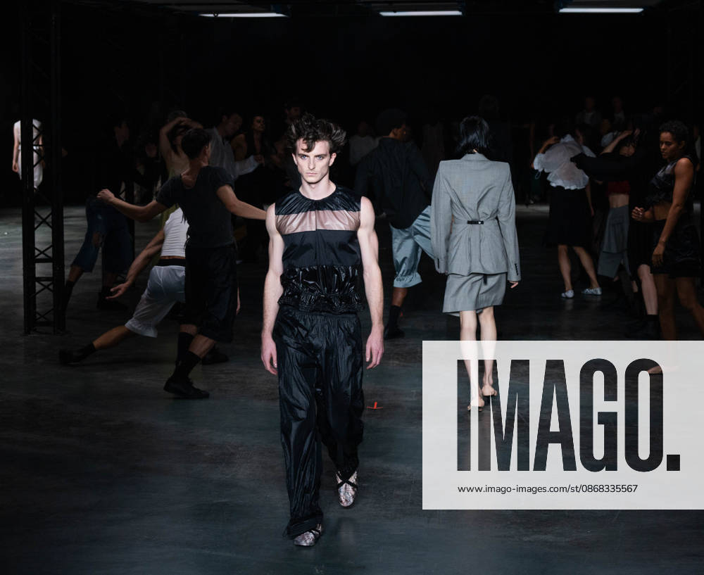 Paris Fashion Week Women s Wear SPRING SUMMER 2027 Collection by ALAINPAUL, October 1, 2026, photography by Sylvie Lefort, MAXPPP 01 10 2026 @Sylvie Lefort Photography MAXPPP 10 01 26 Models showcase designs from the ALAINPAUL Women’s Spring Summer 2027 collection during Paris Fashion Week in Paris, France, October 1, 2026. The Women’s collections were presented from September 28 to October 6, 26