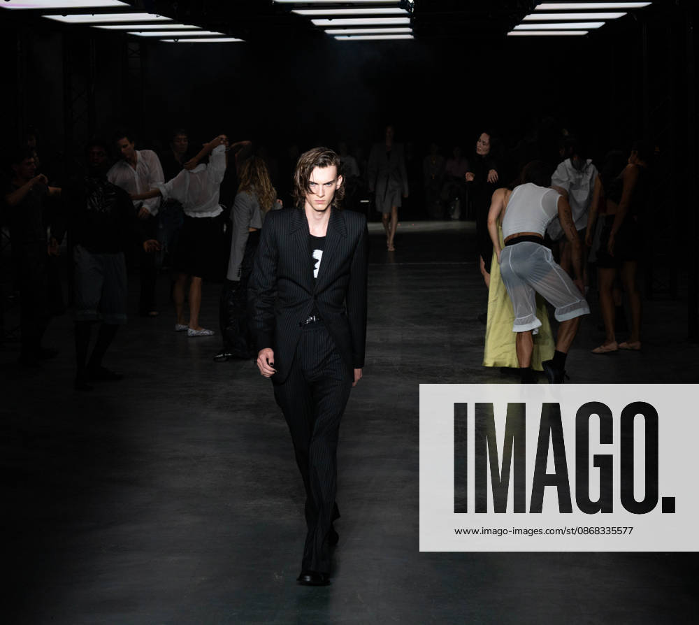Paris Fashion Week Women s Wear SPRING SUMMER 2027 Collection by ALAINPAUL, October 1, 2026, photography by Sylvie Lefort, MAXPPP 01 10 2026 @Sylvie Lefort Photography MAXPPP 10 01 26 Models showcase designs from the ALAINPAUL Women’s Spring Summer 2027 collection during Paris Fashion Week in Paris, France, October 1, 2026. The Women’s collections were presented from September 28 to October 6, 26