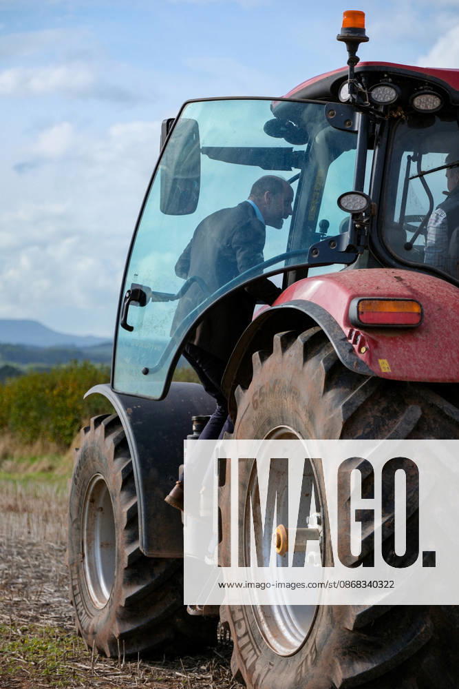 Britain s Prince William on a visit examining the role of regenerative farming in climate resilience, in Hereford Britain s Prince William enters a farming vehicle as he meets Harry Davies, the incoming tenant of the Duchy of Cornwall s first regenerative Farm Business Tenancy, during a visit to examine the role of regenerative farming in climate resilience, in Hereford, Britain, October 1, 2026., Credit:Mathieu Willcocks PA ROTA - B68 Avalon UNITED KINGDOM, Hereford