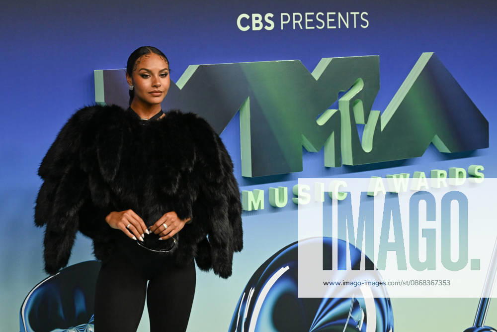 JORDAN COLEMAN attends the 2026 MTV Video Music Awards â€oeVMAs†teal carpet. Los Angeles USA - ZUMAb173 20260927_aap_b173_454