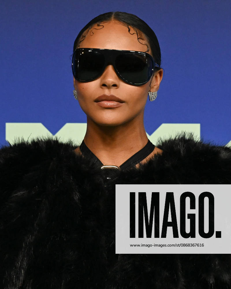 JORDAN COLEMAN attends the 2026 MTV Video Music Awards â€oeVMAs†teal carpet. Los Angeles USA - ZUMAb173 20260927_aap_b173_426