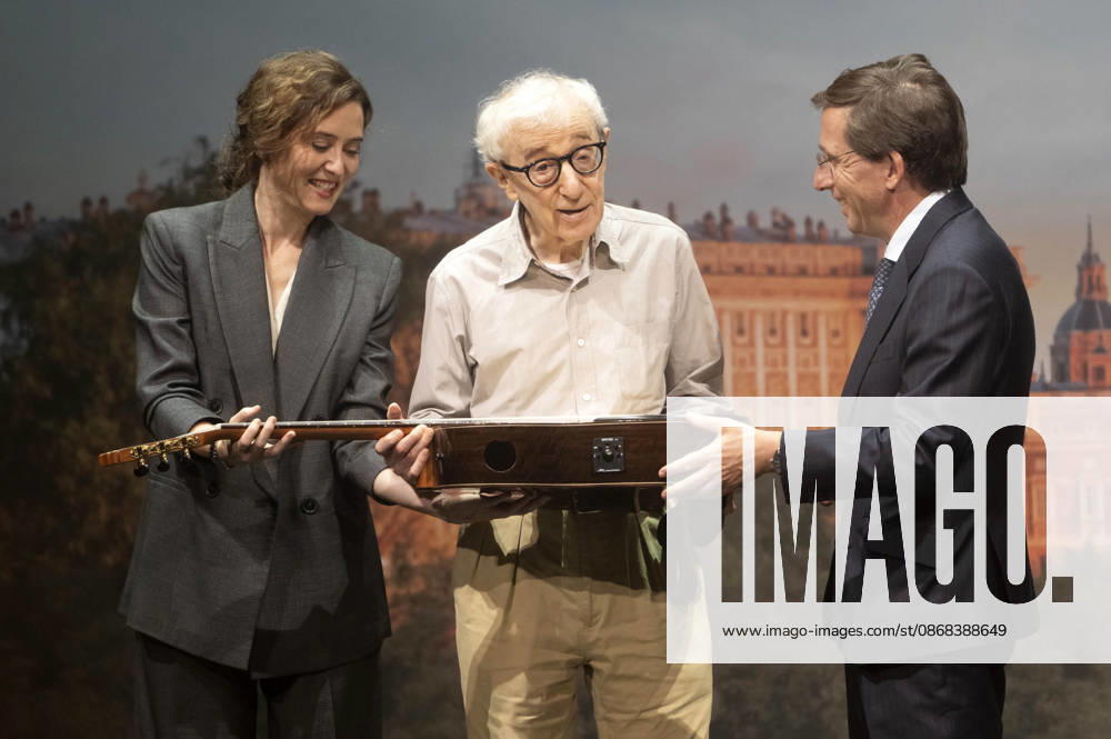 Isabel Diaz Ayuso, Woody Allen und JoseLuis Martinez-Almeida Navasques beim offiziellen Empfang zum Drehstart des Woody Allen Fall Project 2026 in den Teatros del Canal. Madrid