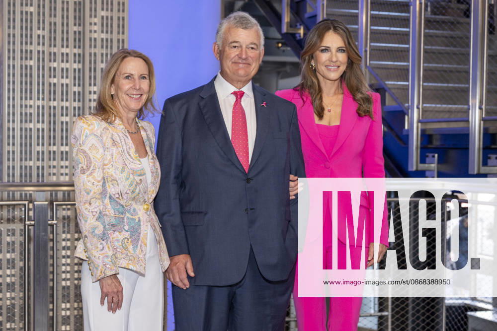 DONNA MCKAY, WILLIAM P. LAUDER and ELIZABETH HURLEY visit the Empire State Building in New York to honor Breast Cancer Awareness Month and the Breast Cancer Campaign with The Estee Lauder Company. 1 October 2026 New York USA - ZUMAa265 20261001_zep_a265_038