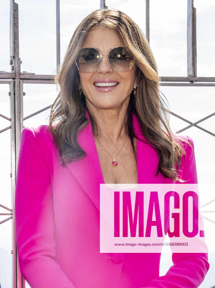 ELIZABETH HURLEY visits the Empire State Building in New York to honor Breast Cancer Awareness Month and the Breast Cancer Campaign with The Estee Lauder Company. 1 October 2026 New York USA - ZUMAa265 20261001_zep_a265_055
