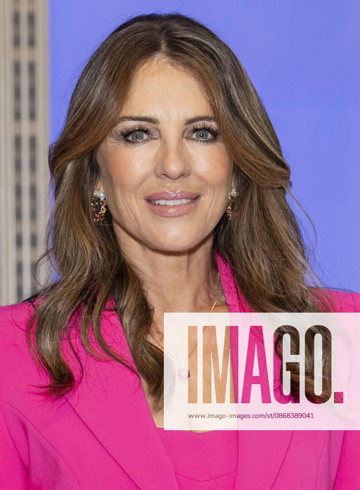 ELIZABETH HURLEY visits the Empire State Building in New York to honor Breast Cancer Awareness Month and the Breast Cancer Campaign with The Estee Lauder Company. 1 October 2026 New York USA - ZUMAa265 20261001_zep_a265_046