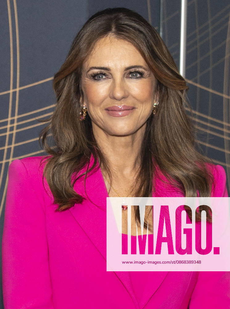 ELIZABETH HURLEY visits the Empire State Building in New York to honor Breast Cancer Awareness Month and the Breast Cancer Campaign with The Estee Lauder Company. 1 October 2026 New York USA - ZUMAa265 20261001_zep_a265_003