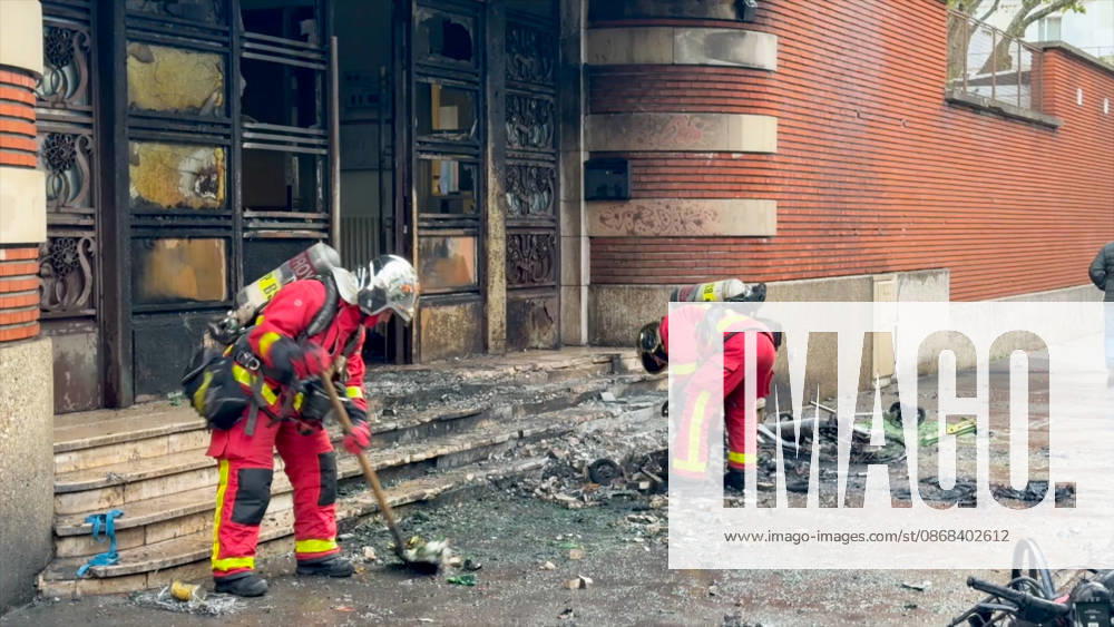 School Facade Burned During Student Blockade - Paris Videograbs - Firefighters work at the scene following an early morning blaze that damaged the facade of Gaston-Bachelard High School in the 13th arrondissement. The incident occurred as nationwide student blockades forced the closure of more than 400 high schools amid mounting political and security tensions. Paris, France, October 2, 2026. Photo by CLPRESS ABACAPRESS.COM Paris Ile-de-France France
