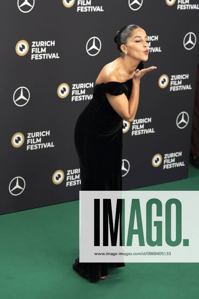 Leila Bekhti bei der Premiere des Kinofilms Violette Violette oder Frisches Wasser für die Blumen auf dem 22. Zurich Film Festival im Corso. Zürich