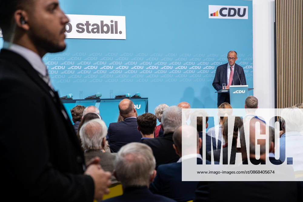 Bundeskanzler Friedrich Merz bei der abschließenden Wahlkampfveranstaltung der CDU anlässlich der bevorstehenden Berliner Abgeordnetenhauswahl im Konrad-Adenauer-Haus in Berlin. Chancellor Friedrich Merz at the CDU s final campaign rally ahead of the upcoming Berlin House of Representatives election at the Konrad Adenauer House in Berlin. Wahlkampf in Berlin