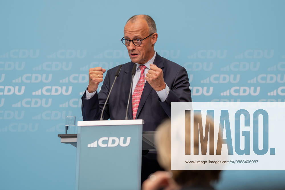 Bundeskanzler Friedrich Merz bei der abschließenden Wahlkampfveranstaltung der CDU anlässlich der bevorstehenden Berliner Abgeordnetenhauswahl im Konrad-Adenauer-Haus in Berlin. Chancellor Friedrich Merz at the CDU s final campaign rally ahead of the upcoming Berlin House of Representatives election at the Konrad Adenauer House in Berlin. Wahlkampf in Berlin
