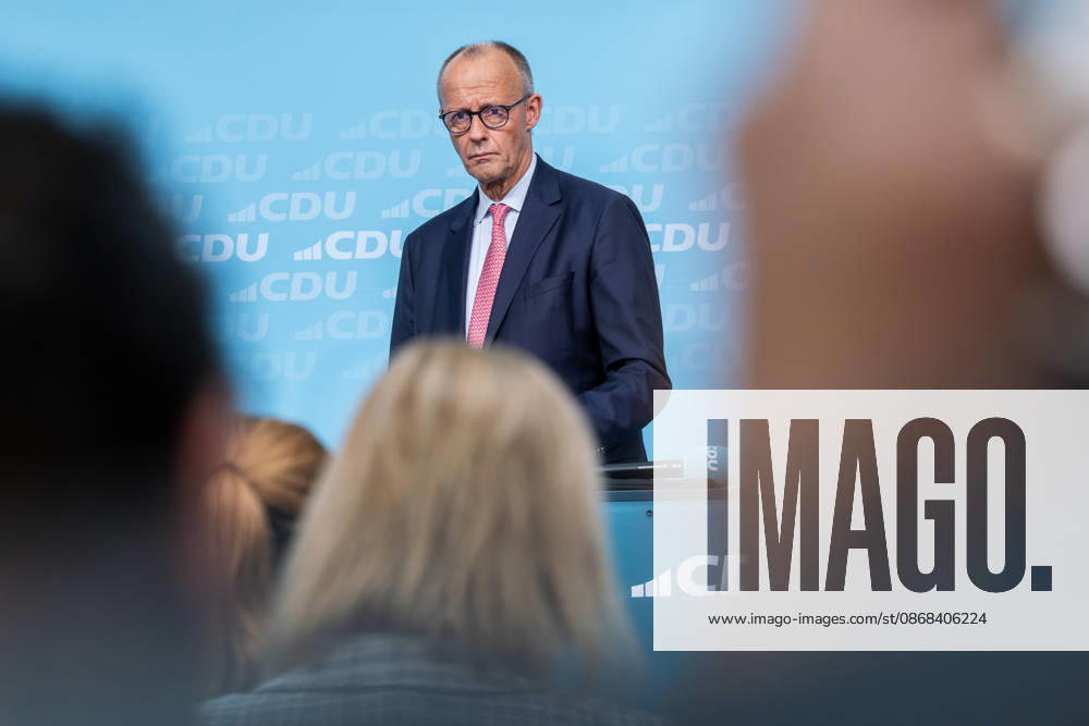 Bundeskanzler Friedrich Merz bei der abschließenden Wahlkampfveranstaltung der CDU anlässlich der bevorstehenden Berliner Abgeordnetenhauswahl im Konrad-Adenauer-Haus in Berlin. Chancellor Friedrich Merz at the CDU s final campaign rally ahead of the upcoming Berlin House of Representatives election at the Konrad Adenauer House in Berlin. Wahlkampf in Berlin