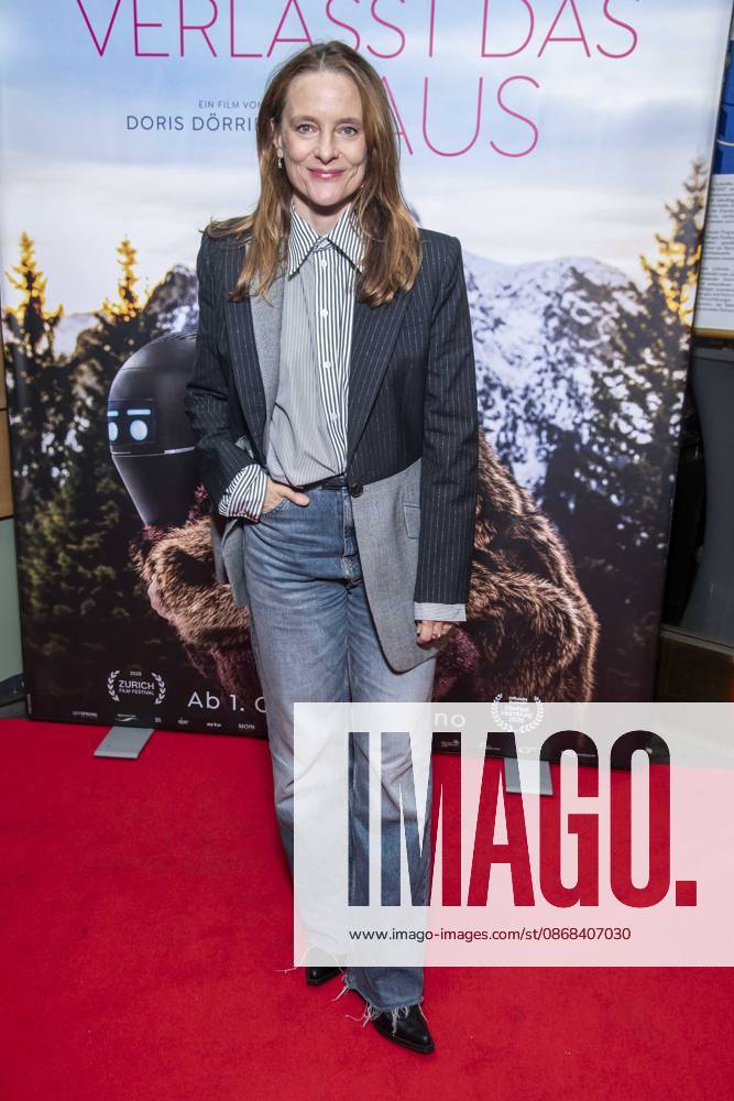 ABB FRAUWINKLER- Anne Ratte-Polle auf dem roten Teppich beim Special Screening des Kino Films Frau Winkler verlaesst das Haus im Cinema Parisl in Berlin 01.10.2026 Berlin Deutschland