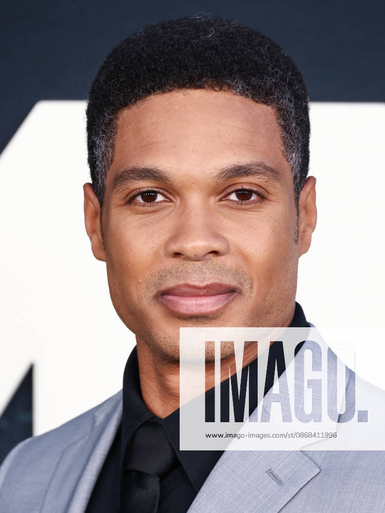 World Premiere Of Netflix s Animals WESTWOOD, LOS ANGELES, CALIFORNIA, USA - OCTOBER 01: Ray Fisher arrives at the World Premiere Of Netflix s Animals held at Westwood Village Theater on October 1, 2026 in Westwood, Los Angeles, California, United States. Westwood Westwood Village Theater California United States