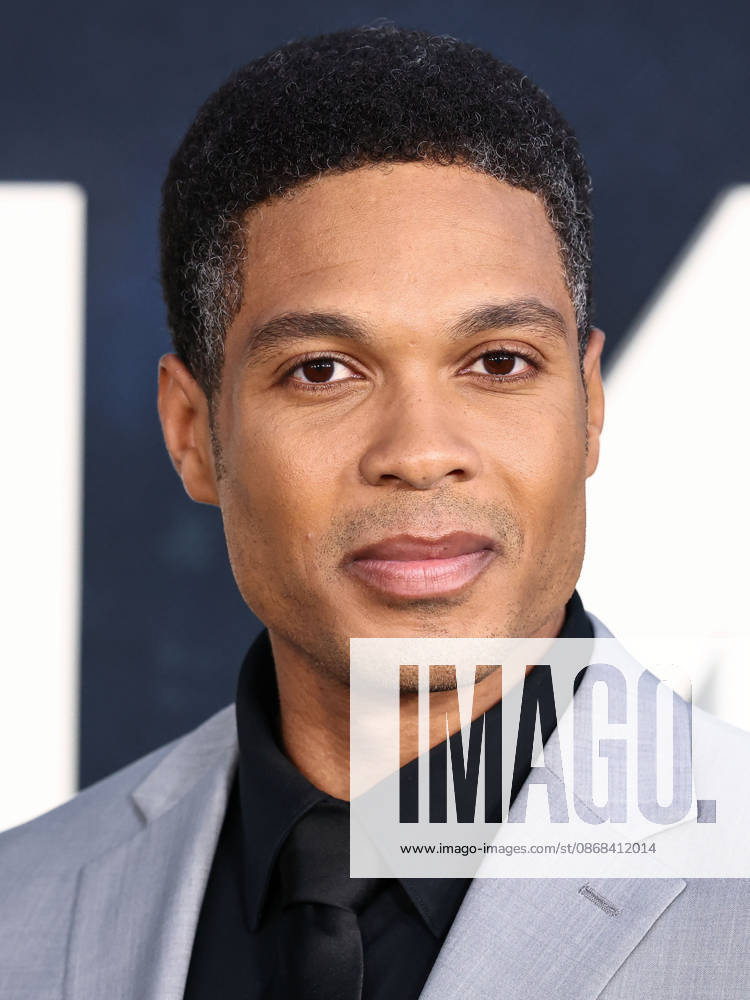 World Premiere Of Netflix s Animals WESTWOOD, LOS ANGELES, CALIFORNIA, USA - OCTOBER 01: Ray Fisher arrives at the World Premiere Of Netflix s Animals held at Westwood Village Theater on October 1, 2026 in Westwood, Los Angeles, California, United States. Westwood Westwood Village Theater California United States