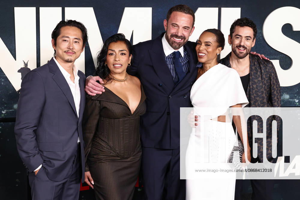 World Premiere Of Netflix s Animals WESTWOOD, LOS ANGELES, CALIFORNIA, USA - OCTOBER 01: Steven Yeun, Adriana Paz, Ben Affleck, Kerry Washington and Luis Gerardo Mendez arrive at the World Premiere Of Netflix s Animals held at Westwood Village Theater on October 1, 2026 in Westwood, Los Angeles, California, United States. Westwood Westwood Village Theater California United States