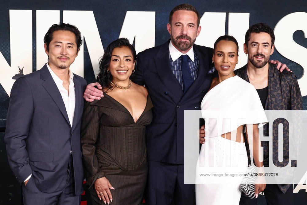 World Premiere Of Netflix s Animals WESTWOOD, LOS ANGELES, CALIFORNIA, USA - OCTOBER 01: Steven Yeun, Adriana Paz, Ben Affleck, Kerry Washington and Luis Gerardo Mendez arrive at the World Premiere Of Netflix s Animals held at Westwood Village Theater on October 1, 2026 in Westwood, Los Angeles, California, United States. Westwood Westwood Village Theater California United States