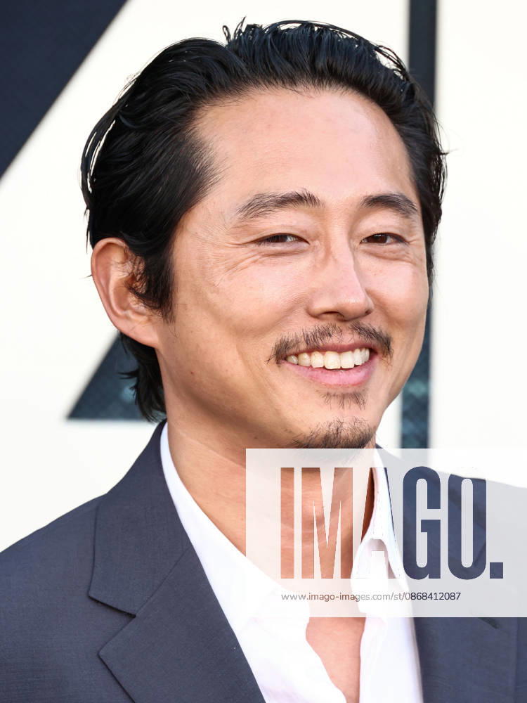 World Premiere Of Netflix s Animals WESTWOOD, LOS ANGELES, CALIFORNIA, USA - OCTOBER 01: Steven Yeun arrives at the World Premiere Of Netflix s Animals held at Westwood Village Theater on October 1, 2026 in Westwood, Los Angeles, California, United States. Westwood Westwood Village Theater California United States